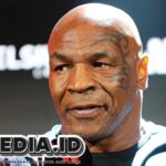 Mike Tyson dan Mesin Waktu dalam Bentuk Ring Tinju