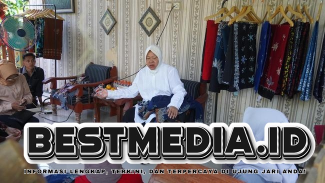 Risma Ajak Perajin Batik Magetan Mandiri dengan Pelatihan