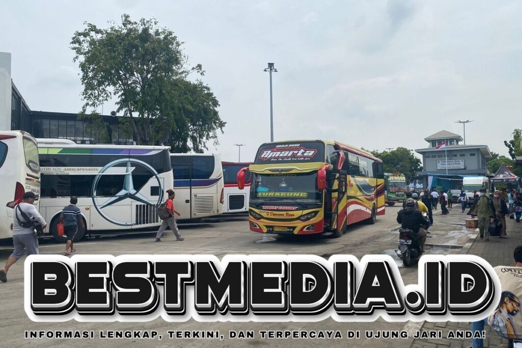 Kemenhub Imbau Masyarakat Hindari Bus dengan Stiker Silang Merah demi Keamanan Perjalanan