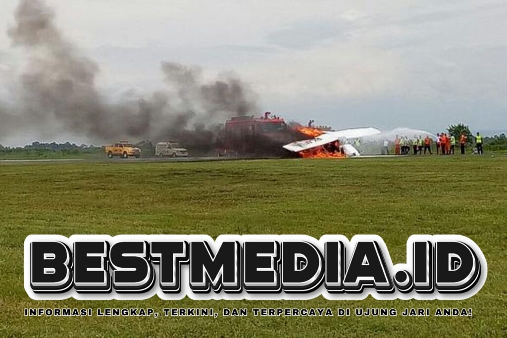 Mesin Pesawat American Airlines Terbakar, Penumpang Dievakuasi Darurat