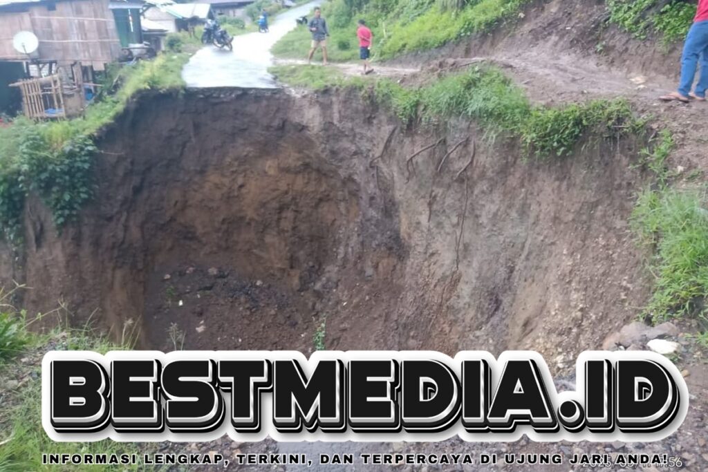 Longsor Putus Jalan, Warga Desa di Manggarai Terisolasi Berbulan-Bulan